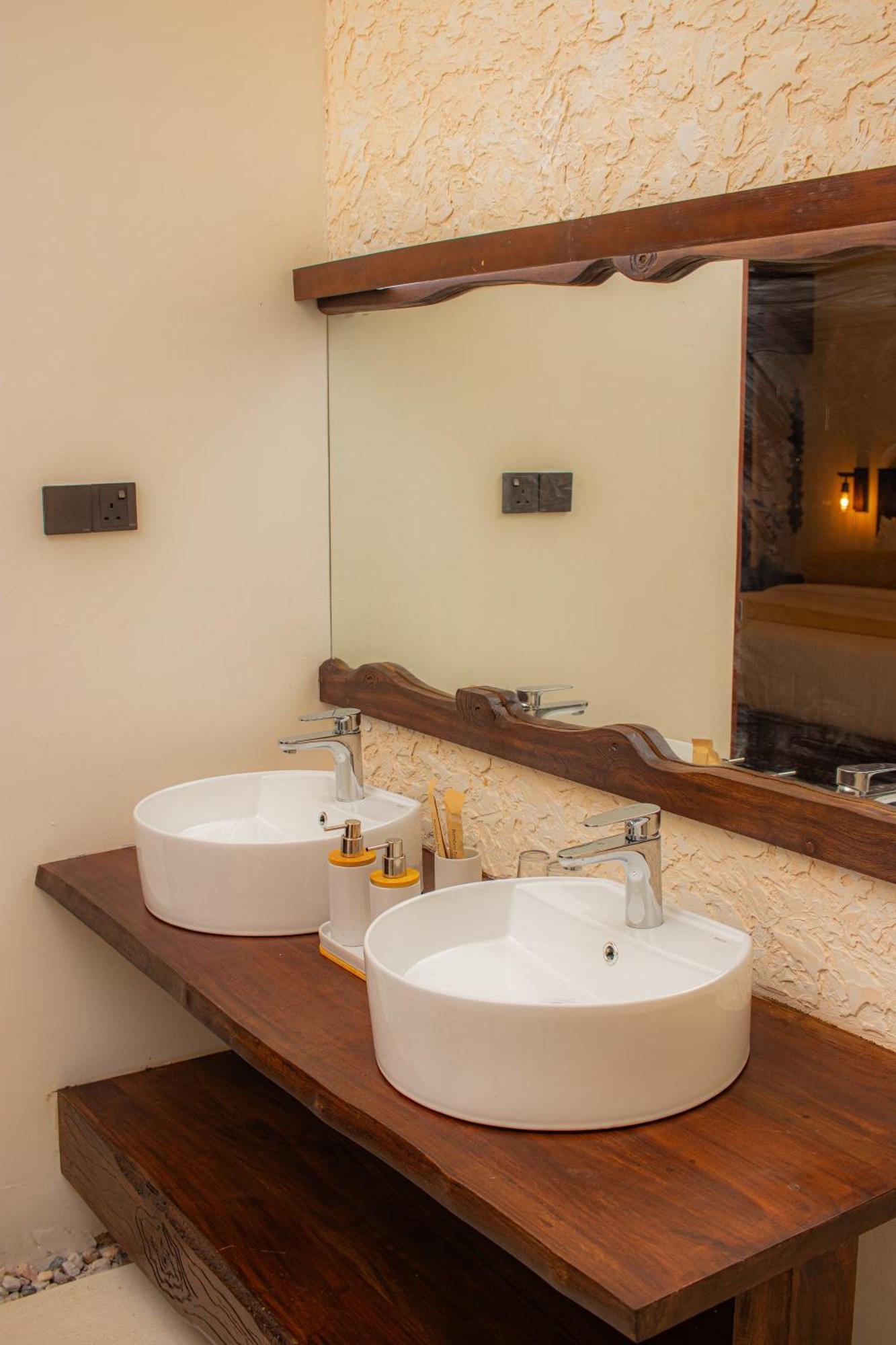 Spicepeek Boutique Hotel Cmb Airport Katunayaka Exterior photo