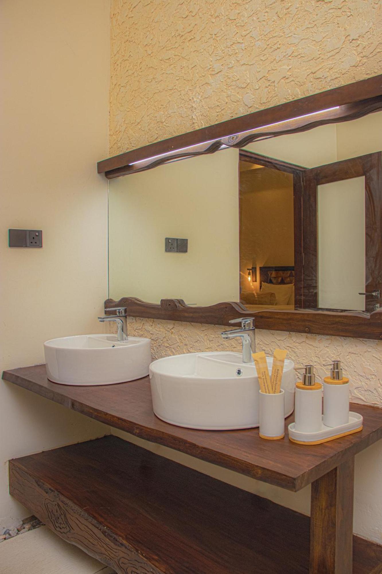 Spicepeek Boutique Hotel Cmb Airport Katunayaka Exterior photo